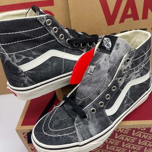 Vans WMNS Sk8-Hi Tapered (Denim Destroy)Black/ Marshmallow Sneakers
VN0A4U169FL - Picture 16 of 16